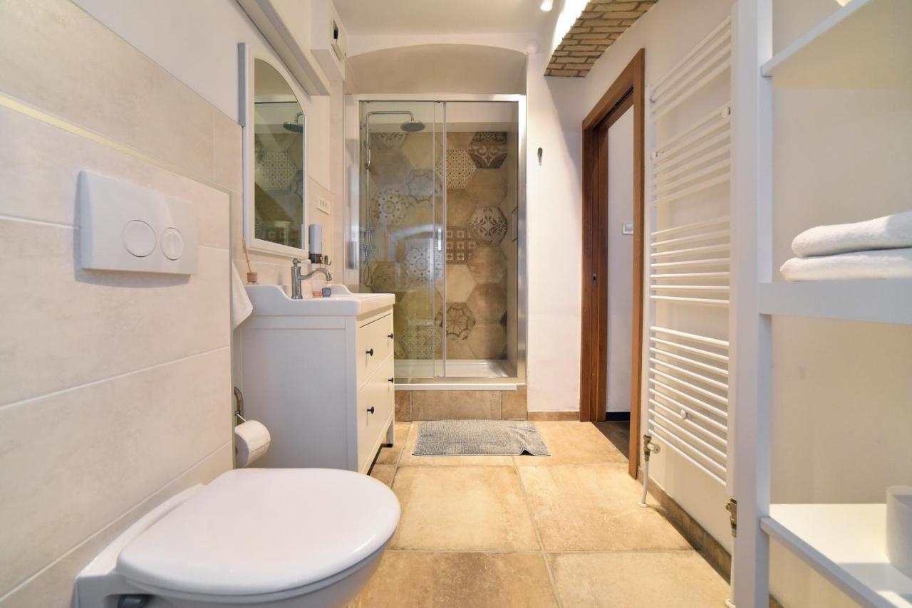 Manuela Varsavska Studio Apartments Ζάγκρεμπ Εξωτερικό φωτογραφία