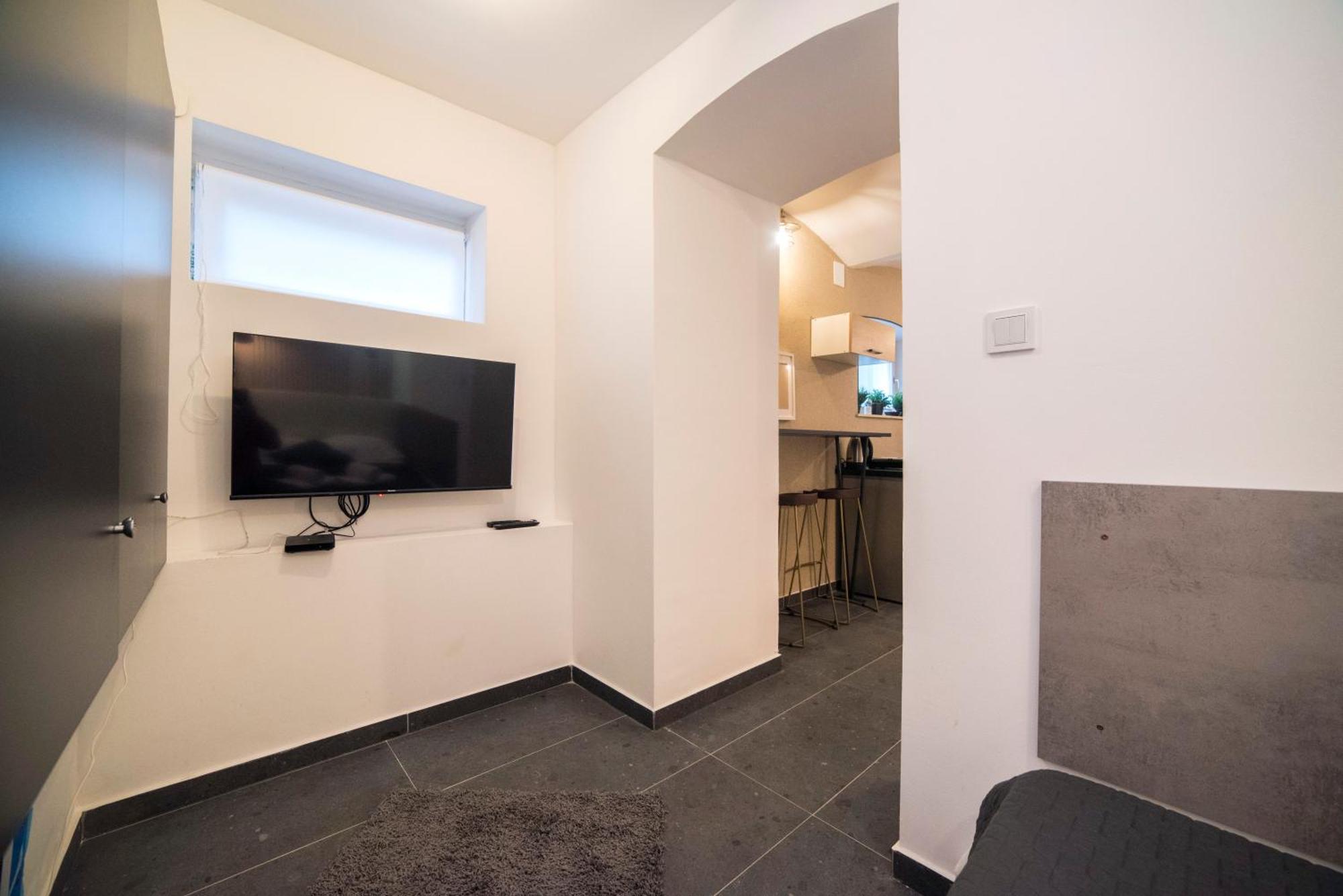 Manuela Varsavska Studio Apartments Ζάγκρεμπ Εξωτερικό φωτογραφία