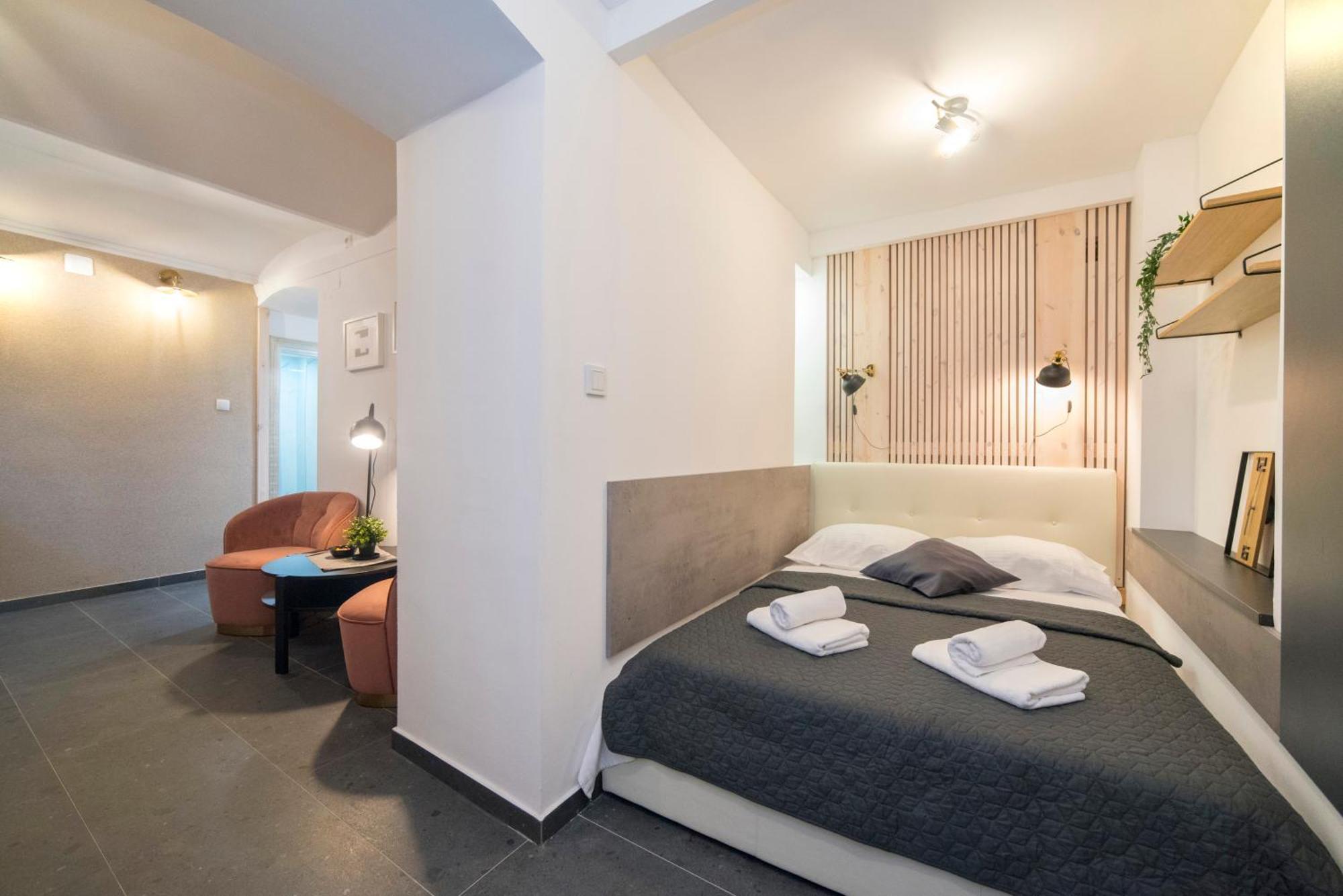 Manuela Varsavska Studio Apartments Ζάγκρεμπ Εξωτερικό φωτογραφία