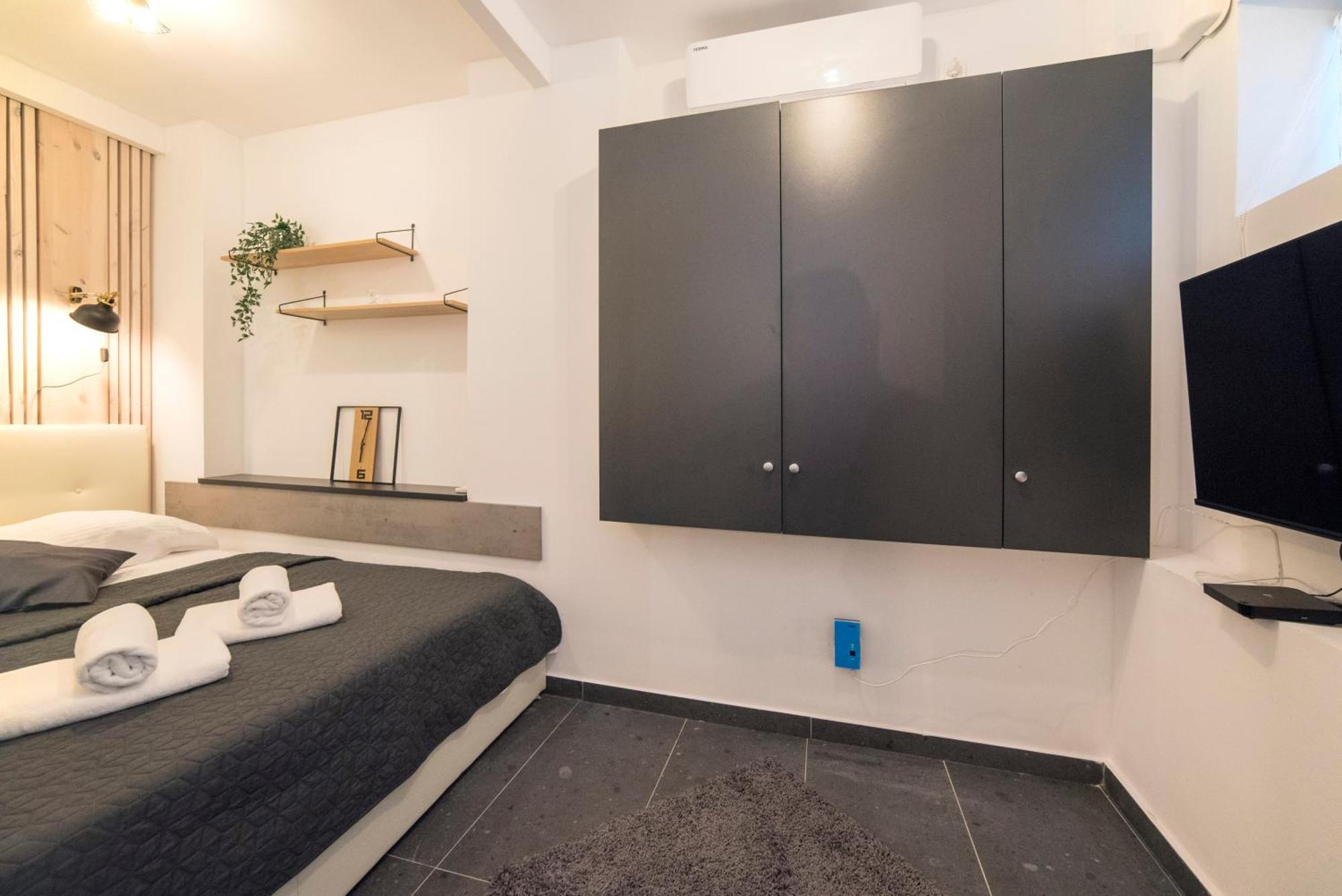 Manuela Varsavska Studio Apartments Ζάγκρεμπ Εξωτερικό φωτογραφία