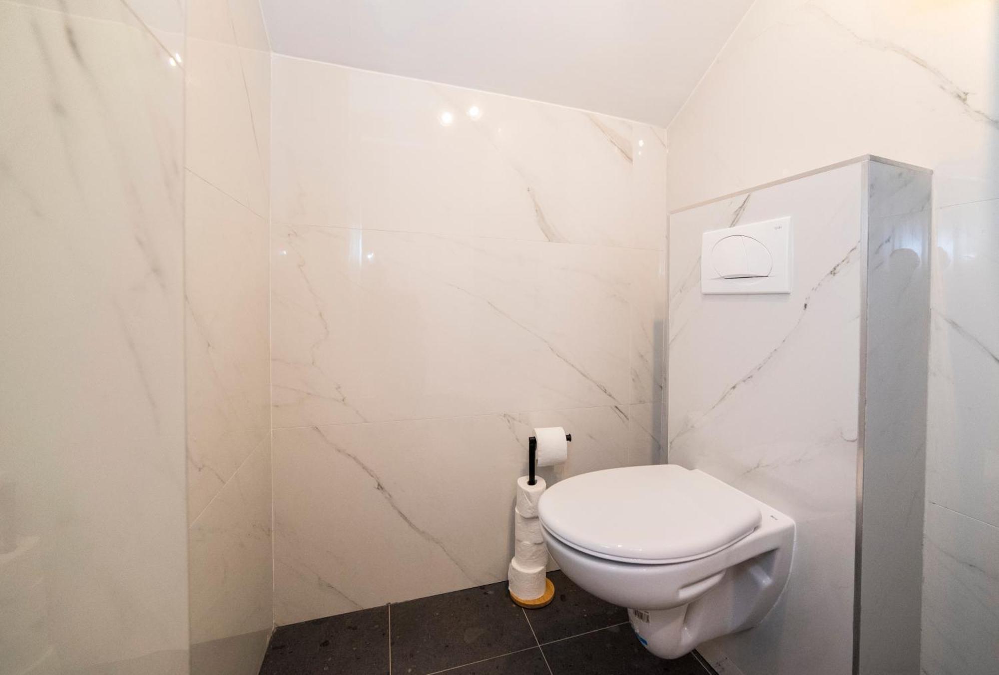 Manuela Varsavska Studio Apartments Ζάγκρεμπ Εξωτερικό φωτογραφία